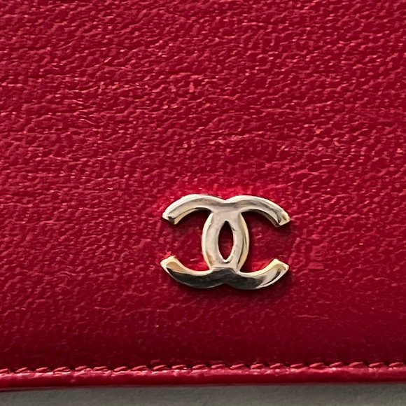 Dark Red Chanel fold wallet !! - Picture 2 of 9